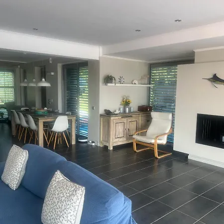 Sea Breeze At Sani فيلة باراليا ساني