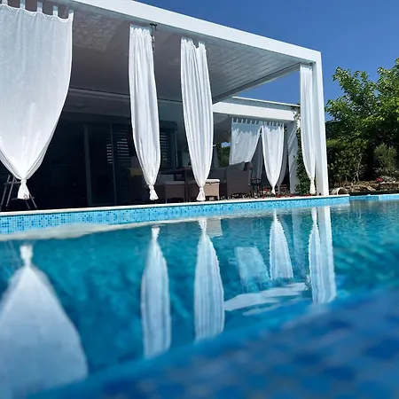 Sea Breeze At Sani Villa *