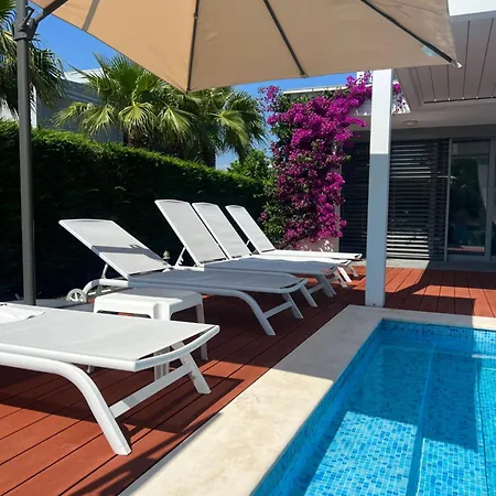 Sea Breeze At Sani